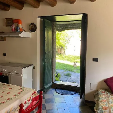 Molinazzo Apartment *
